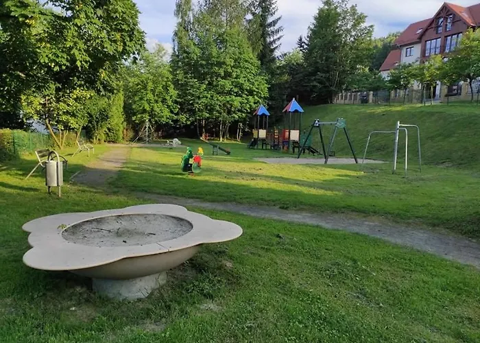 Pod Wieżą Sky Walk *