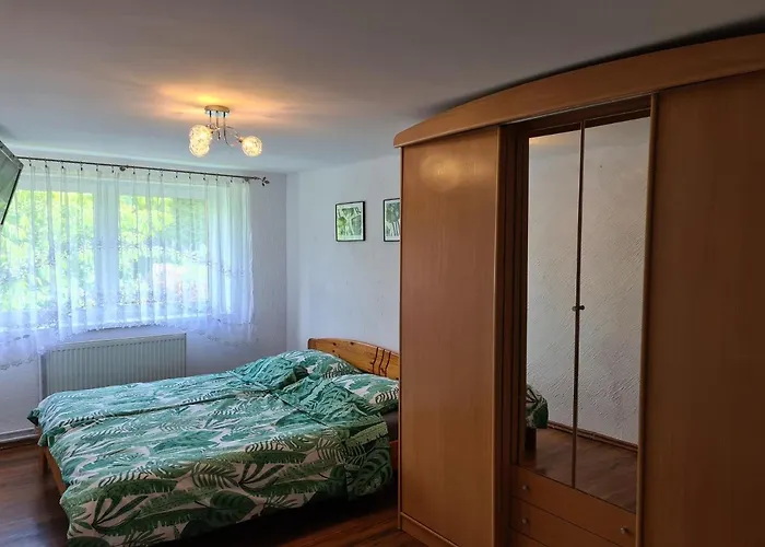 Pod Wieżą Sky Walk *