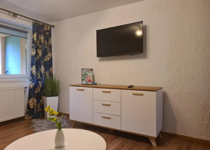 Pod Wieżą Sky Walk *